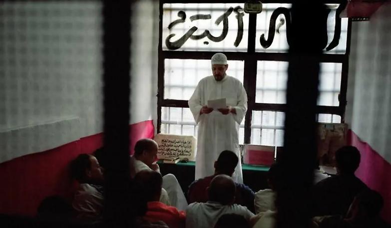 Lotta alla radicalizzazione o caccia alle streghe?