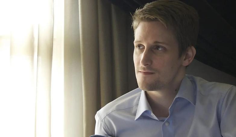 Snowden chiede perdono: &laquo;Obama mi dia la grazia&raquo;