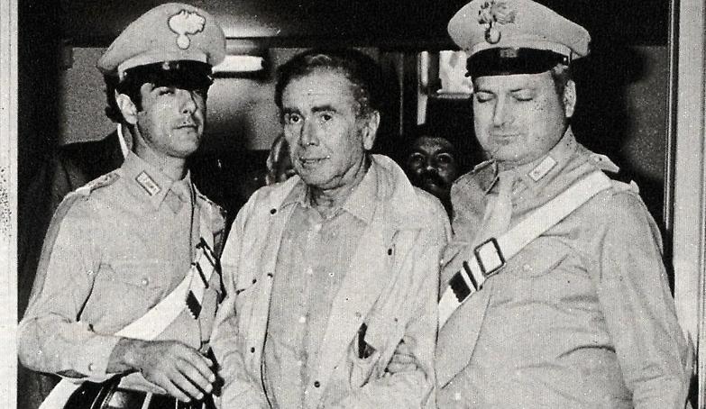 Tortora dalla prigione: &laquo;L'uomo qui &egrave; niente, ricordatevelo&raquo;