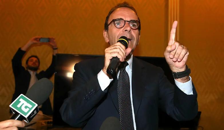 Il Cav appoggia Parisi e Salvini lo gela: &laquo;Io non vengo&raquo;