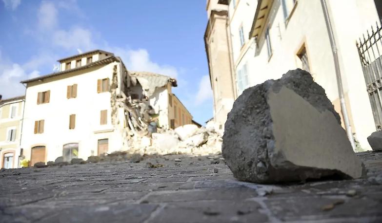 Camerino: sgomberati i detenuti. Crolli e lesioni nel penitenziario