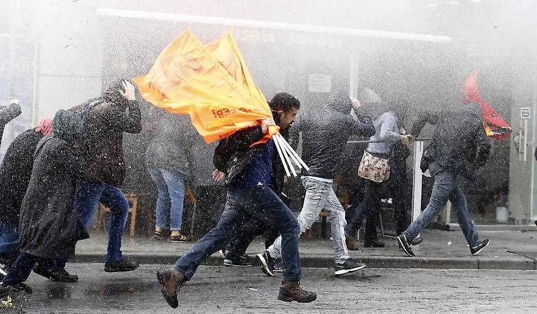 &laquo;Il fascista Erdogan ci vuole sterminare&raquo;