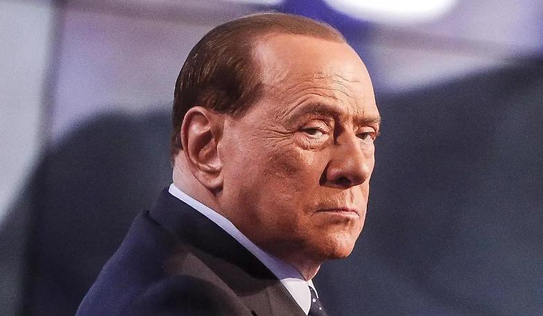 &laquo;Confalonieri vota S&igrave; perch&eacute; ha paura delle ritorsioni&raquo;