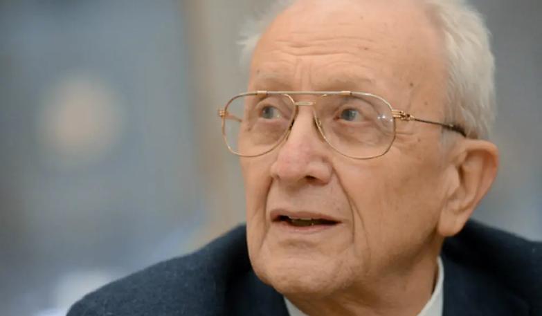 Imposimato garantista: &laquo;I grillini coinvolti non parlino coi pm&raquo;