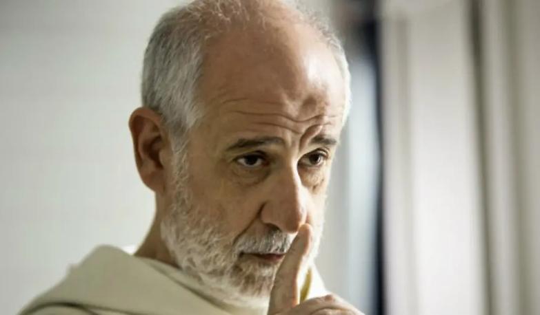 Per salvare il mondo dal Fmi Servillo deve farsi monaco