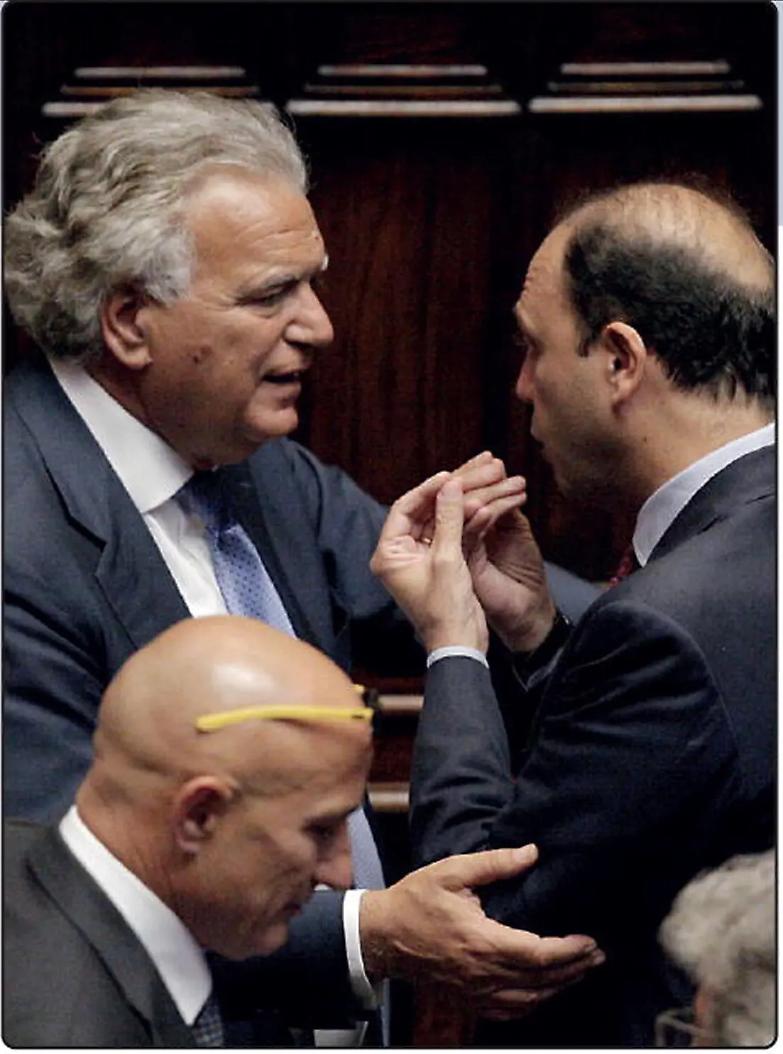 La bomba Verdini: &laquo;Niente ministero? Niente fiducia&raquo;
