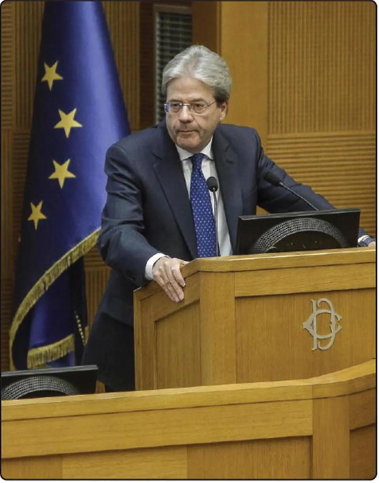 Gentiloni: &laquo;Sto qui finch&eacute; non mi cacciano...&raquo;