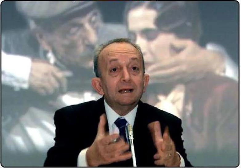 De Mauro, il professore che non amava le mode