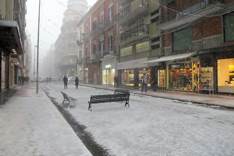 Il gelo adesso fa paura: otto vittime in due giorni. Il Vaticano offre riparo ai clochard