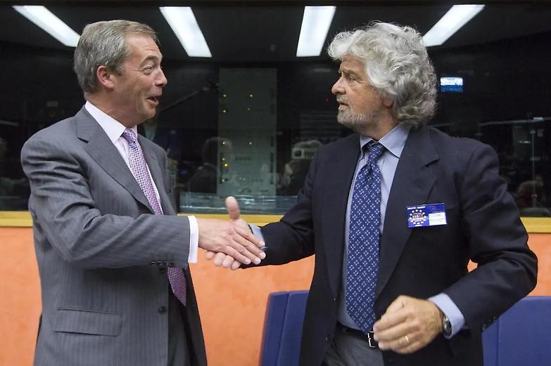 Grillo a sorpresa in Ue divorzia da Farage per i liberali. Sul Blog il 78,5% dei votanti dice s&igrave;