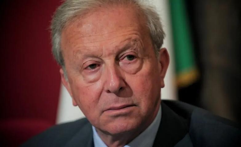 Segni: &laquo;Renzi ci salvi dalla (peggiore) Prima Repubblica&raquo;