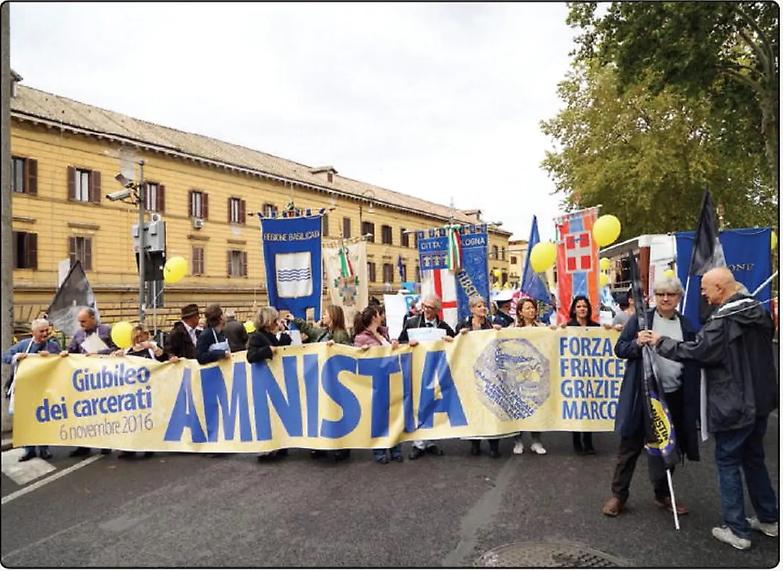 Bernardini: &laquo;A Orlando consegneremo il libro della nonviolenza&raquo;