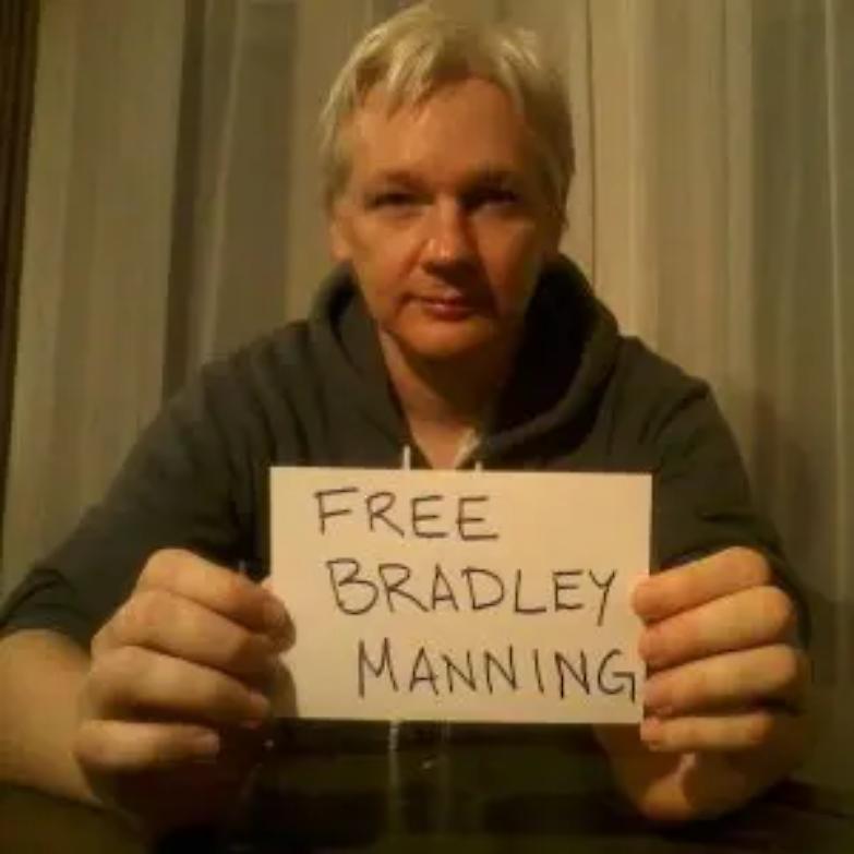 Assange si rivolge a Obama &laquo;Mi costituisco in cambio della grazia a Manning&raquo;