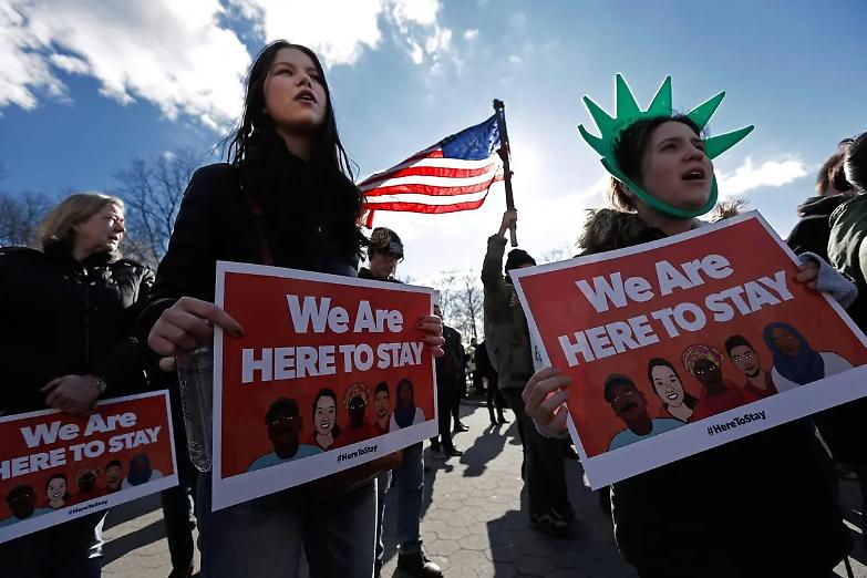 Trump: &ldquo;Blocco musulmani necessario, guardate che succede in Europa&hellip;&rdquo;