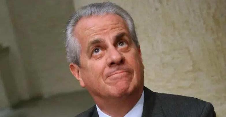 &laquo;A mia insaputa&raquo;, da Scajola a Fini quei politici che o sono disonesti o incapaci