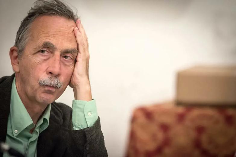 Caso Berdini, lui rimette il mandato. Raggi respinge le dimissioni ma "con riserva"