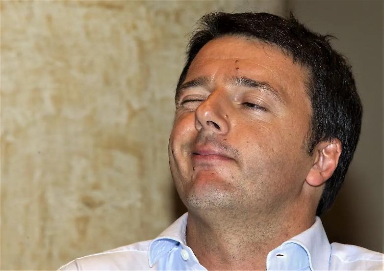 Dimissioni e Congresso: il colpo di scena di Renzi per stanare gli avversari