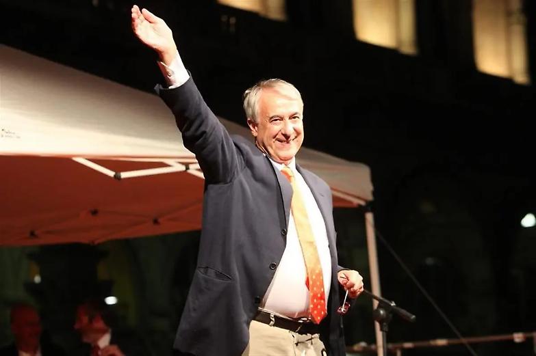 Giuliano Pisapia il nuovo Prodi che insidia Renzi