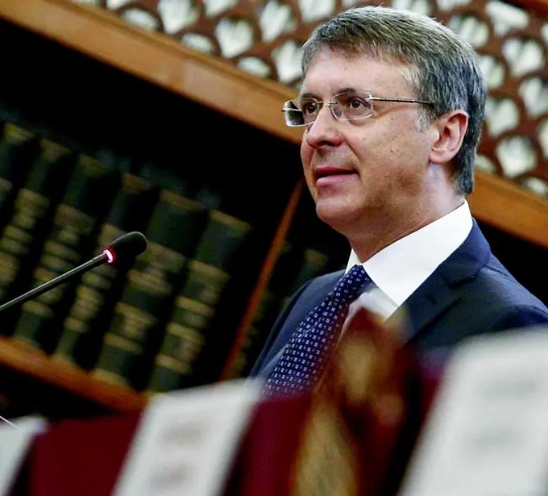 Cantone spiazza tutti: &laquo;Che autogol togliere i figli ai boss mafiosi &raquo;