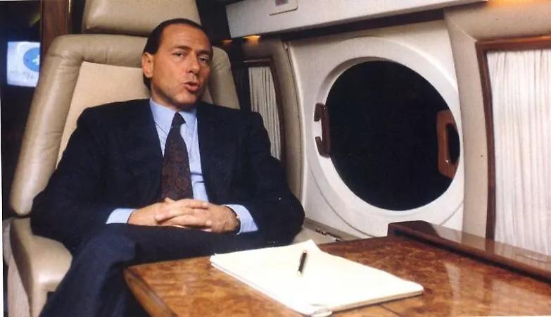 Berlusconi, un libro per raccontare i 60 processi