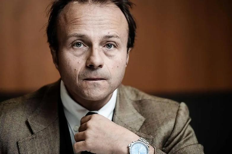 J.H. Woodcock, il Pm che non ne indovina una