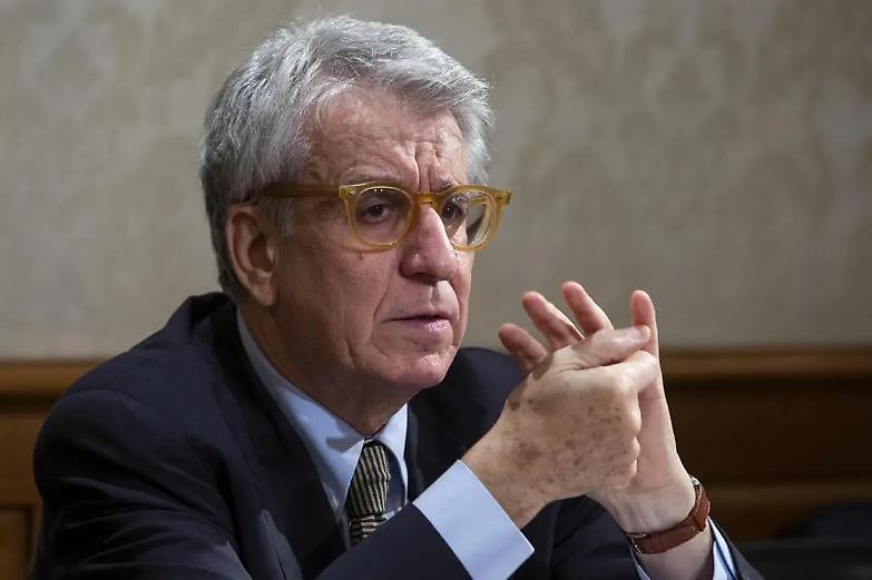 Manconi: &laquo;La sofferenza non ha nulla di mistico. Ora il biotestamento&raquo;