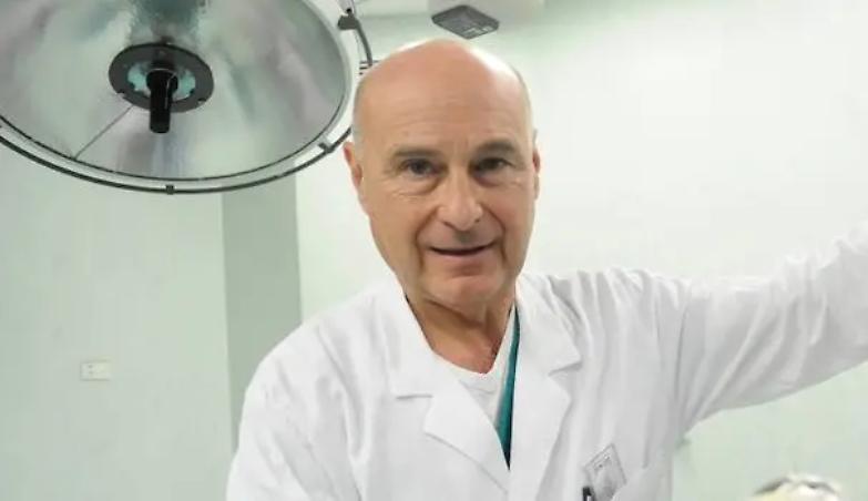 Il &ldquo;mostro&rdquo; da sbattere in prima pagina stavolta &egrave; un chirurgo