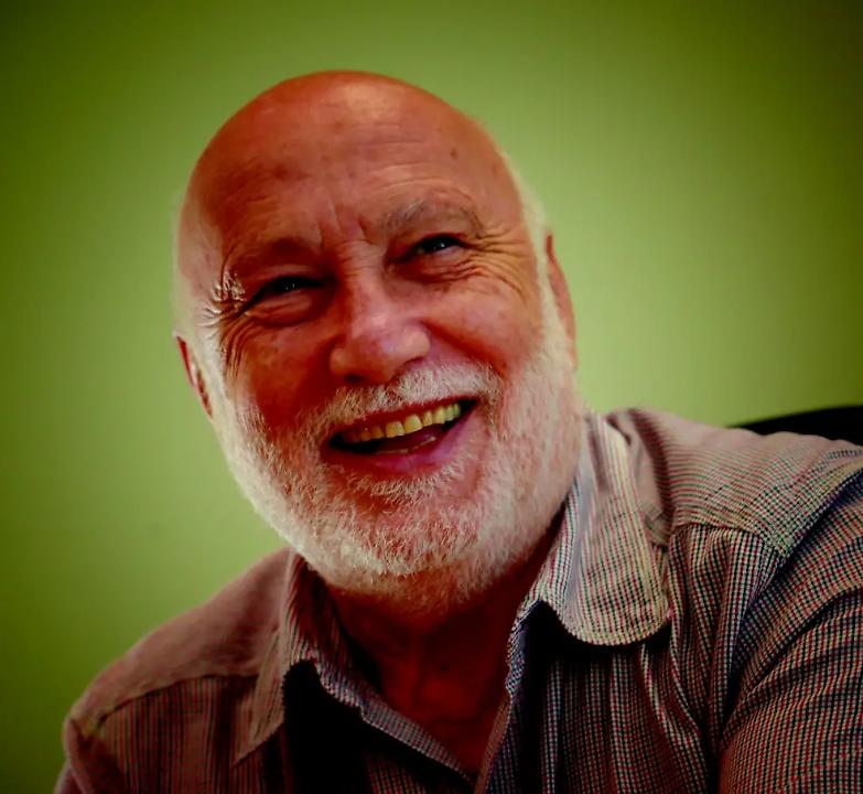 De Masi: &laquo;Grillo non &egrave; un padrone: chi prende il 30% &egrave; un leader&raquo;