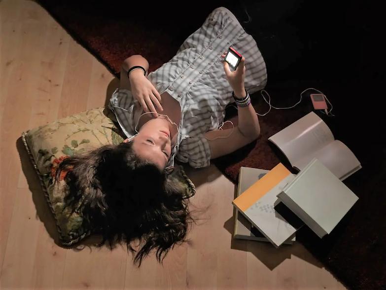 Blue Whale, il suicidio tira solo se &egrave; telegenico