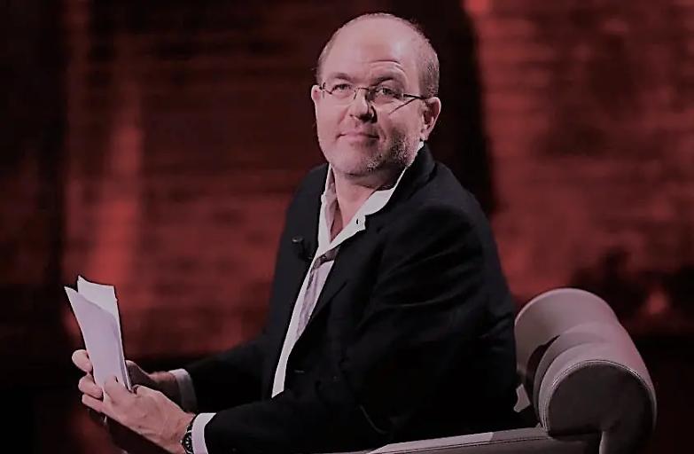 Giornalista horizontal...