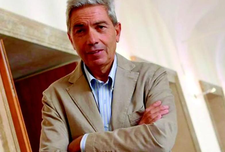 Padellaro: &laquo;Grillo di destra? No, &egrave; come la Dc&raquo;