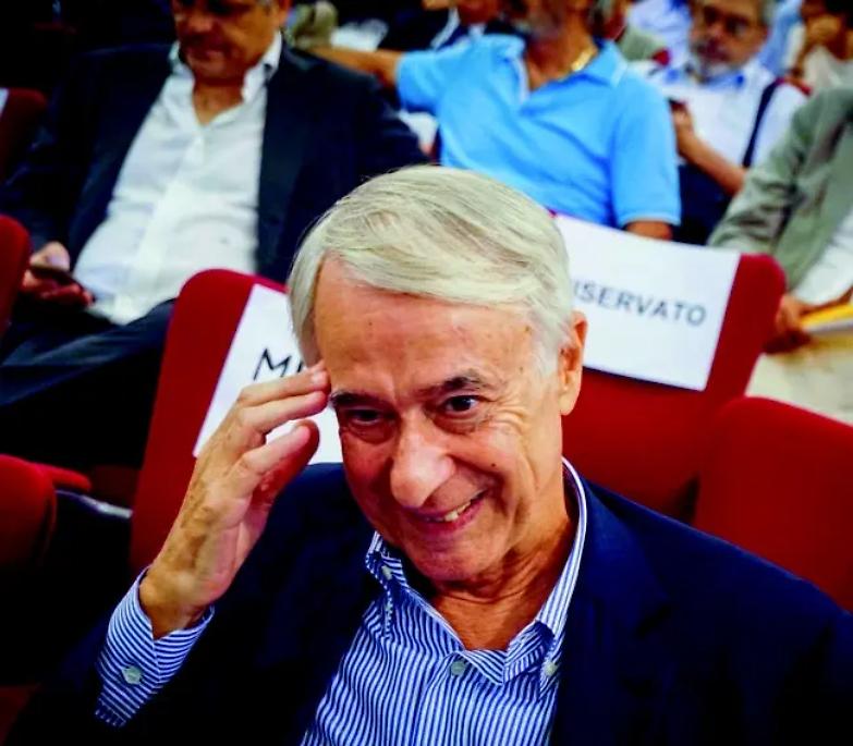 Pisapia sfida Renzi. Due piazze per due sinistre
