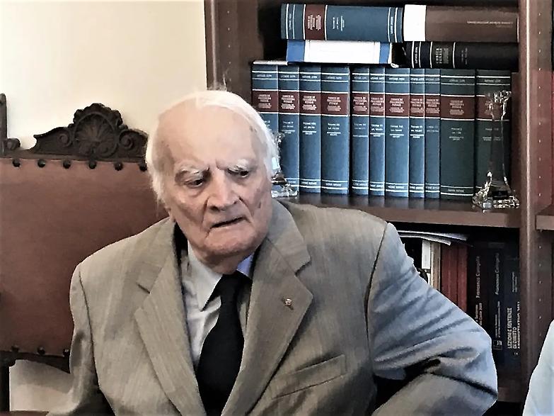 Contrada perseguitato: chi ordina le irruzioni?