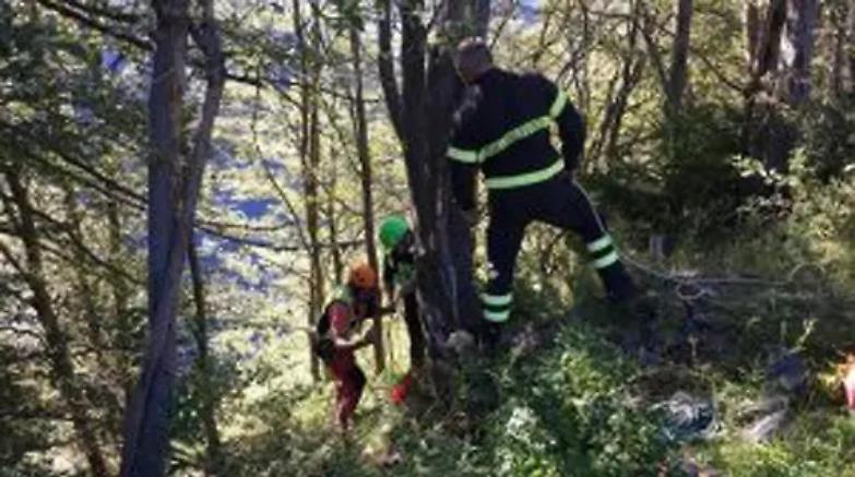 Verbania, morti in un burrone i due giovani caduti con l'auto
