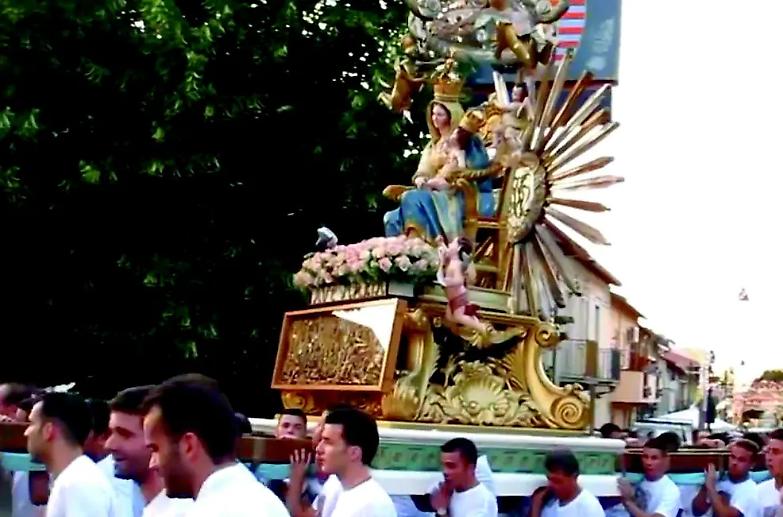 Il grande scandalo dell&rsquo;inchino al boss? Beh, non era vero...