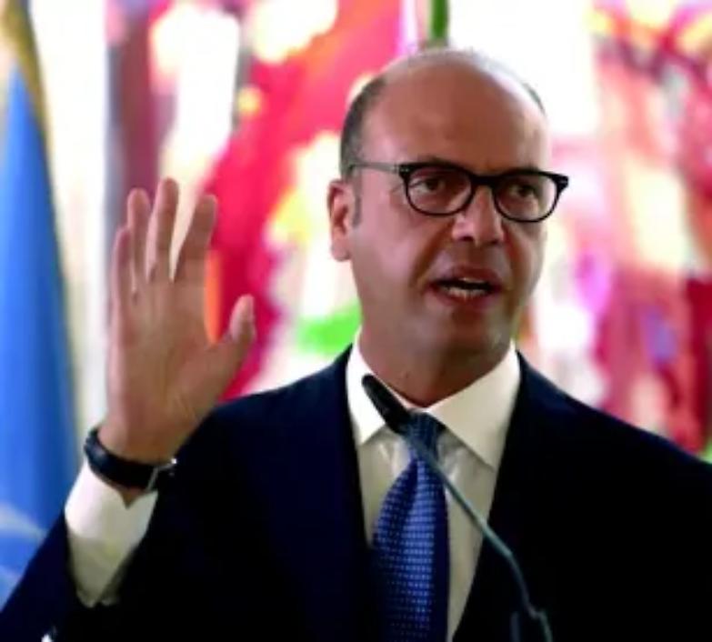 Il &ldquo; patto Gentiloni&rdquo; converte Alfano