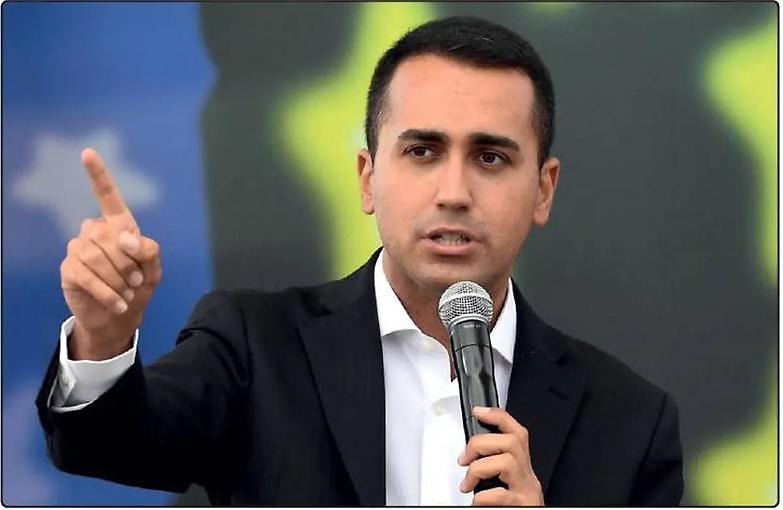 Da Raggi a Cancelleri: le trame ortodosse per &ldquo;sfiduciare&rdquo; Di Maio
