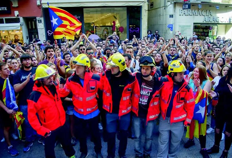 De Giovanni: &laquo;In Catalogna l&rsquo;identit&agrave; c&rsquo;entra poco: &egrave; la rivolta dei ricchi&raquo;