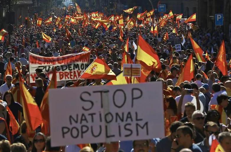 Barcellona, un milione in piazza per dire no alla secessione