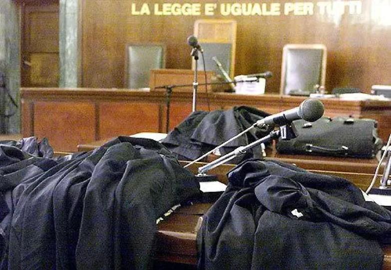 Toghe e politica: che fine ha fatto la legge?