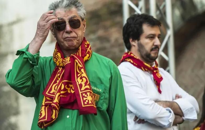 Salvini &ldquo; cancella&rdquo; il Nord e Bossi s&rsquo;infuria: &laquo;Fascista e nazionalista!&raquo;