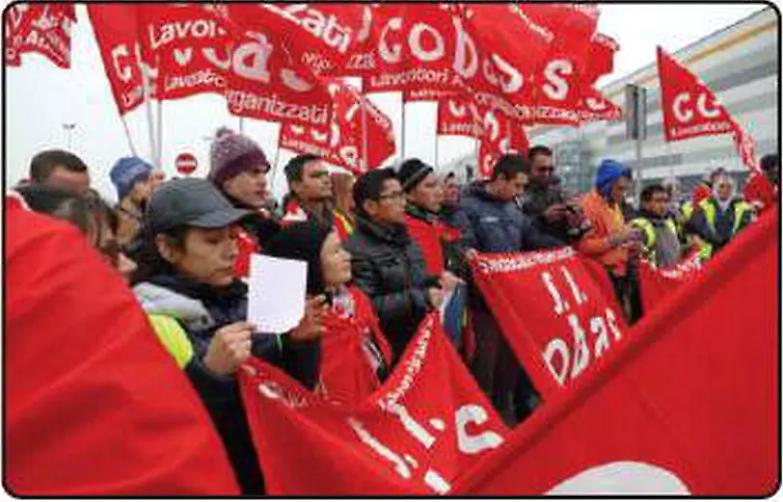 Bloccano Amazon nel black friday. Toh, gli operai...