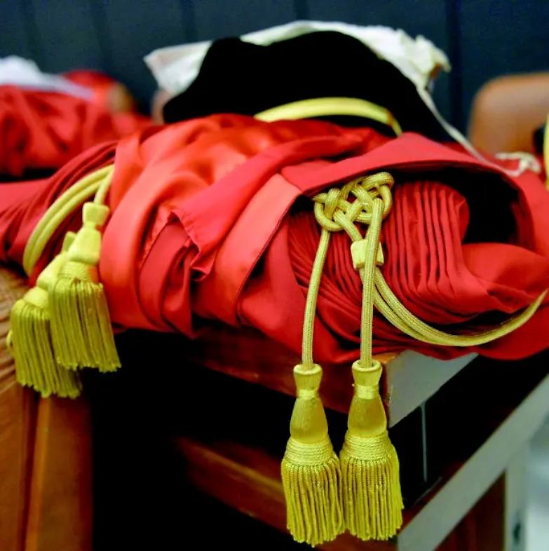 Salta il codice Anm su magistrati e uso di facebook