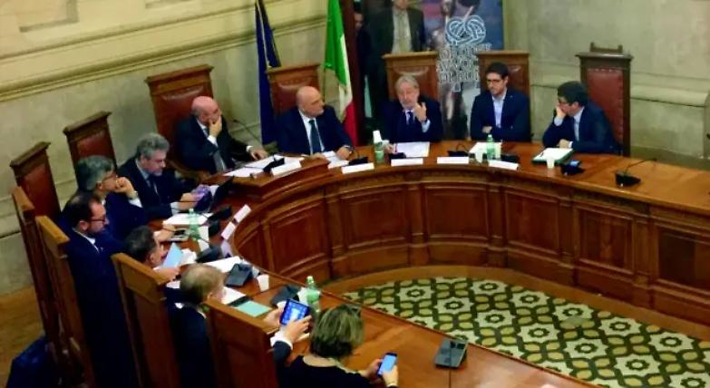 Grillini, leghisti e dem. L&rsquo;equo compenso convince tutti