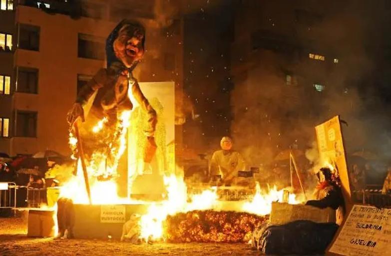 Il sindaco del fantoccio bruciato: &laquo;Ma quali scuse! Alla Boldrini chieder&ograve; i danni&raquo;