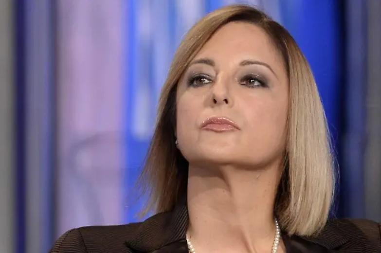 Lombardi: &laquo;Siamo antifascisti ma preferiamo parlare della sanit&agrave; a pezzi&raquo;