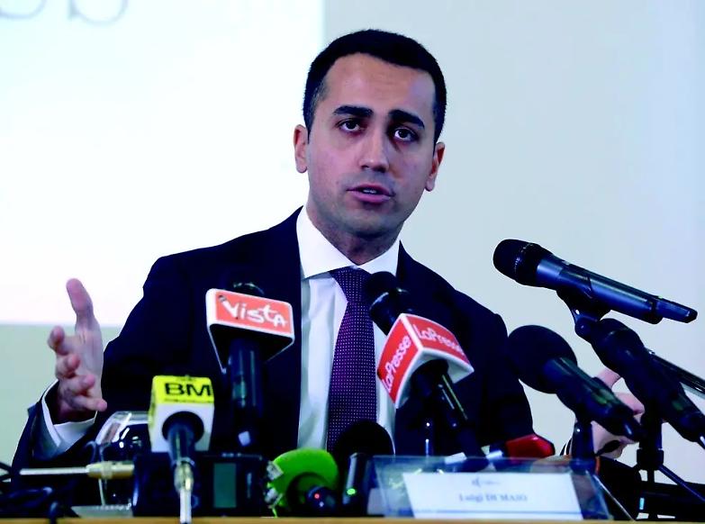 I grillini copiano il programma del Pd. E Renzi se la ride...