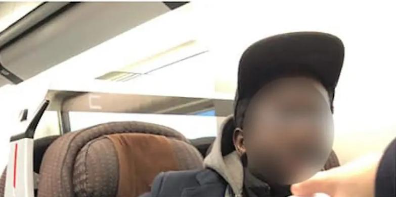 &laquo;Linciamo quel nero, non paga il biglietto&raquo;. Ma &egrave; una balla