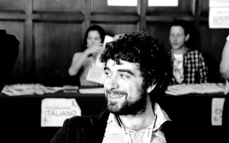 Da Tangentopoli alla Casta, da Grillo alle fake news, il gentismo ci ha seguiti come un'ombra&raquo;