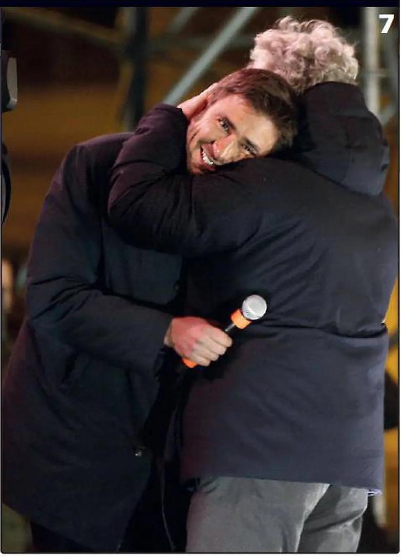 Ora i grillini corteggiano il Pd &ldquo;derenzizzato&rdquo;